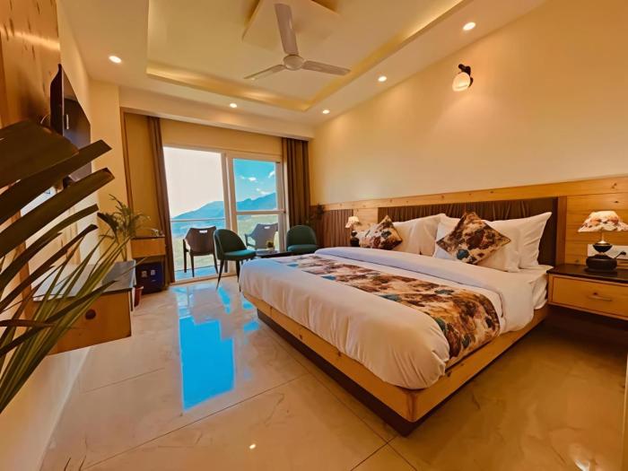 Rock Pine View Cottage & Cafe, Mussoorie - blissful view from rooms