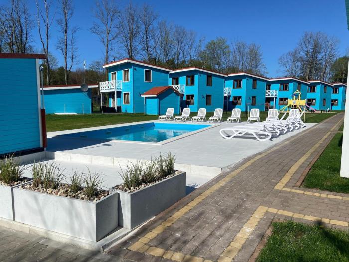 Comfortable holiday home No 8 , summer pool