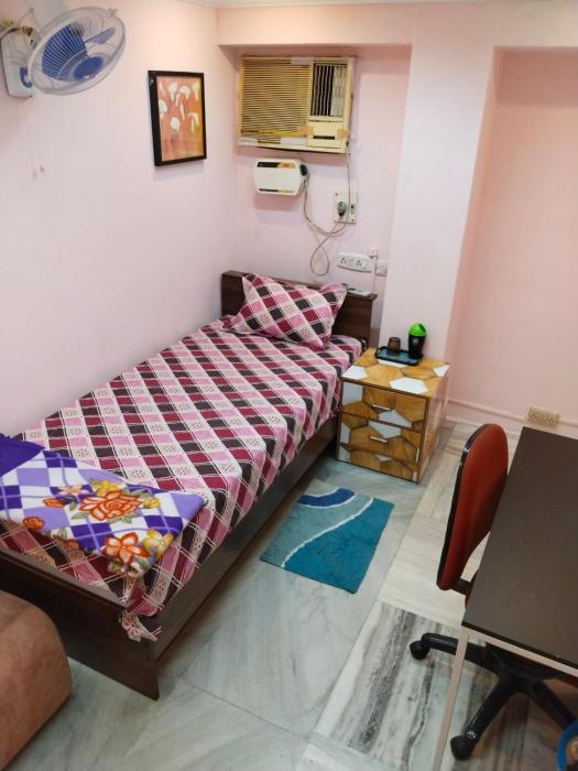WISHTREE CORPORATE MENS only DORMITORY FOR TECHIES AND Trainees
