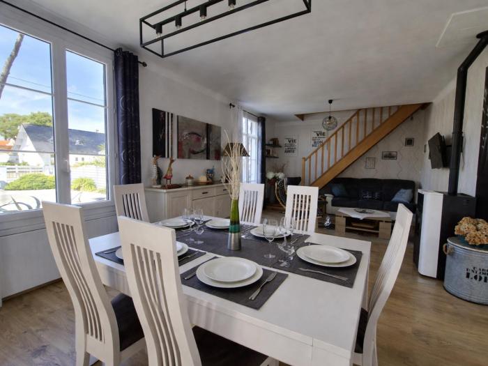 Maison rénovée et jardin clos - 8 pers. - FR-1-364-188