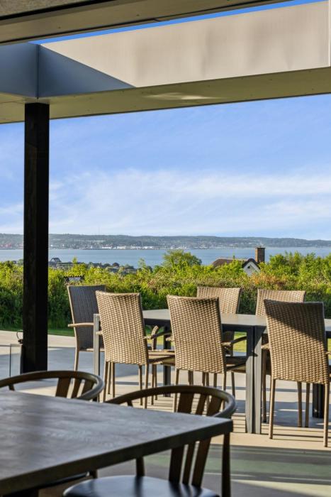 Summer House With Sea View High In Handrup
