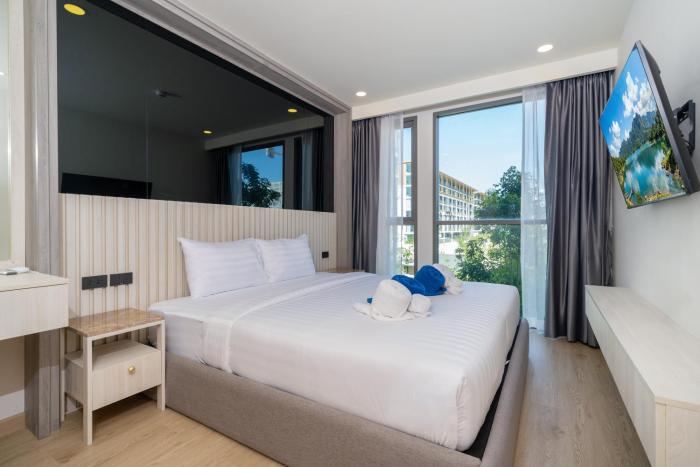 Ozone 1BR Signature Junior Suite Bang Tao