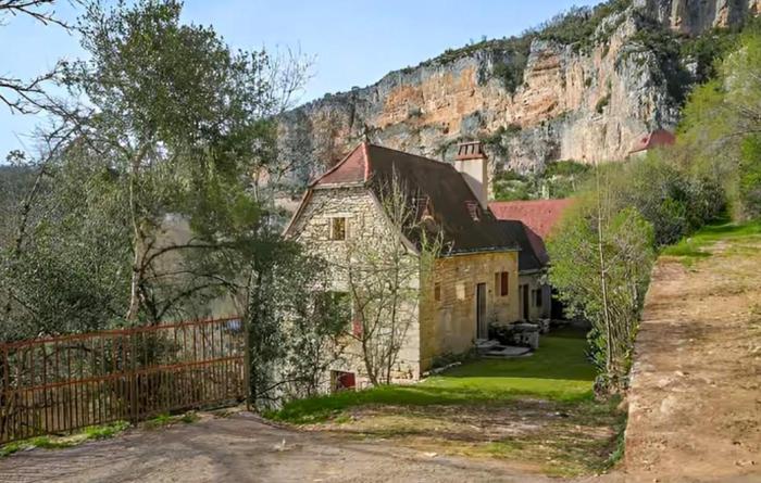 Gorgeous Home In Sauliac-Sur-Célé With Wifi