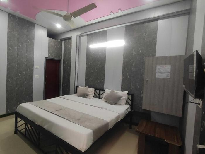 Hotel O Dwarka Hotel And Restaurant