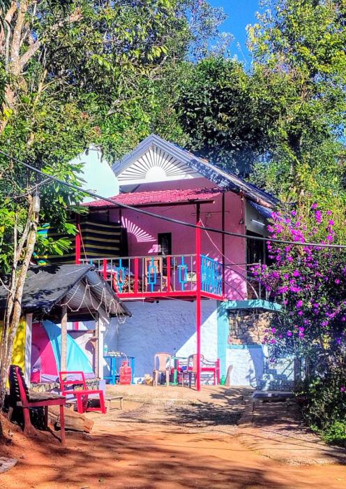 munnar Green portico Cottage #MUNNAR #Parking # campfire # brackfast #best budget COTTAGE MUNNAR