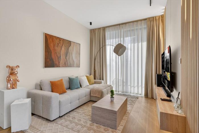 FIRST CLASS 1BR Vibrant Modern Living