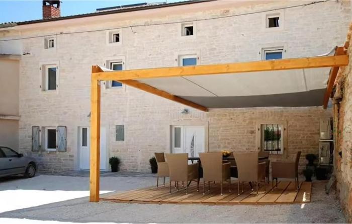Gorgeous Home In Rovinjsko Selo With Wifi