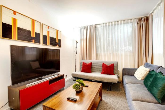 Stylish 2 Bedroom Apartment in Westminster near Victoria