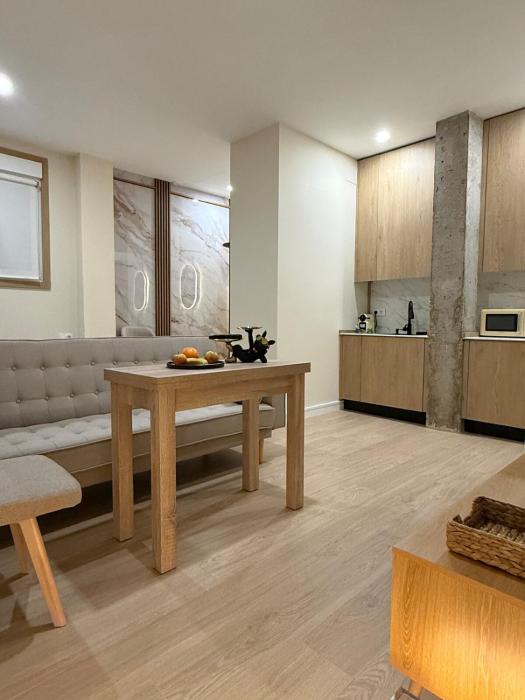 Bianca Suites III