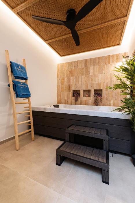 Karavel Suites - Old Town