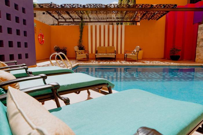 Hotel Plaza Colonial