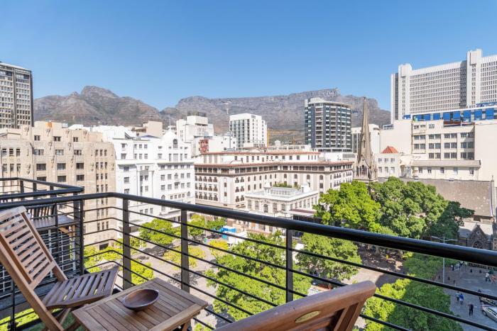 Table Mountain n City Vistas 2BD w Parking n Gym n Pool