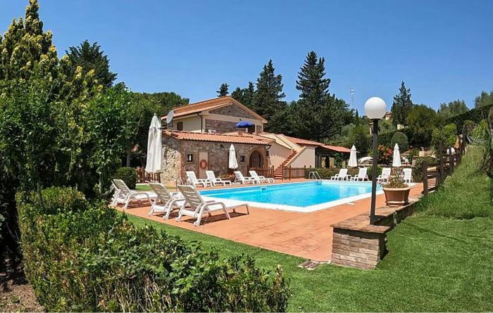 Awesome Apartment In Montecatini Val Di Cecina