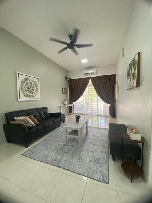 Impian May Homestay 1,Taman Koperat Putera