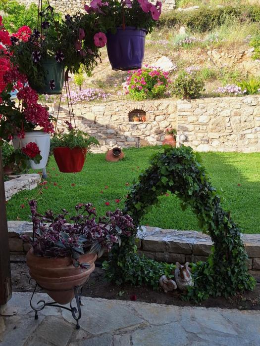 Kerkis View House-Garden View