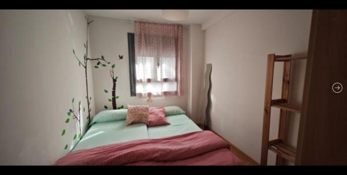 Bien comunicado y con parking