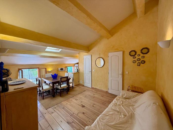 A035 Bel appartement atypique Suquet