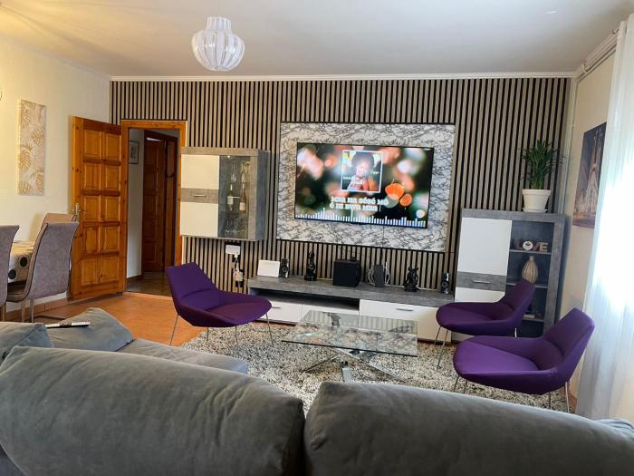 Large and cozy studio