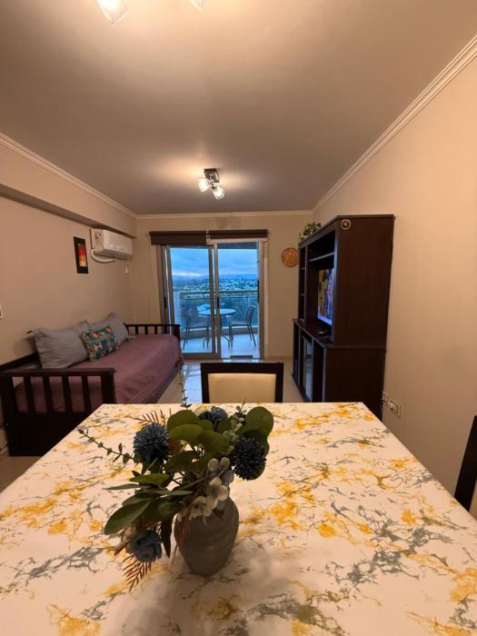 Departamento Alto Villasol, estadio Kempes, Chateau, Cerro de las Rosas, Urca, Siglo 21, Aeropuerto