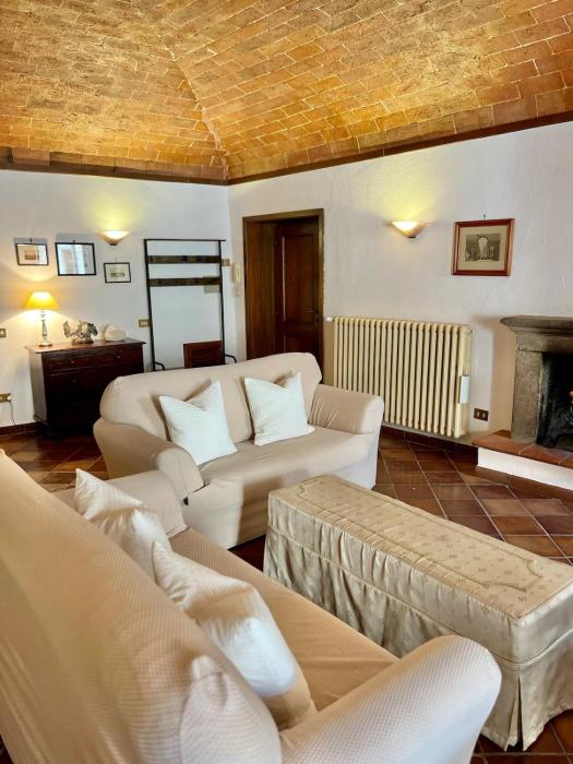 Tuscan Apartment with Balcony & Vaulted Ceilings