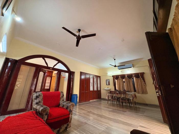 EliteStay homestay 3BR in Vizag by homeyhuts 2f