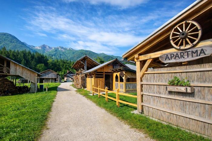 Cozy Alpine Apartment Stare Bohinj