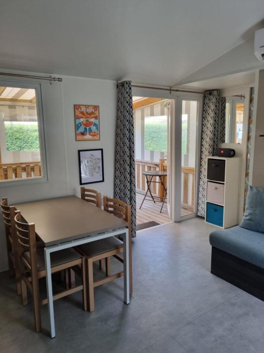 Mobil-home tout confort à Gastes pour 4 à 6 pers