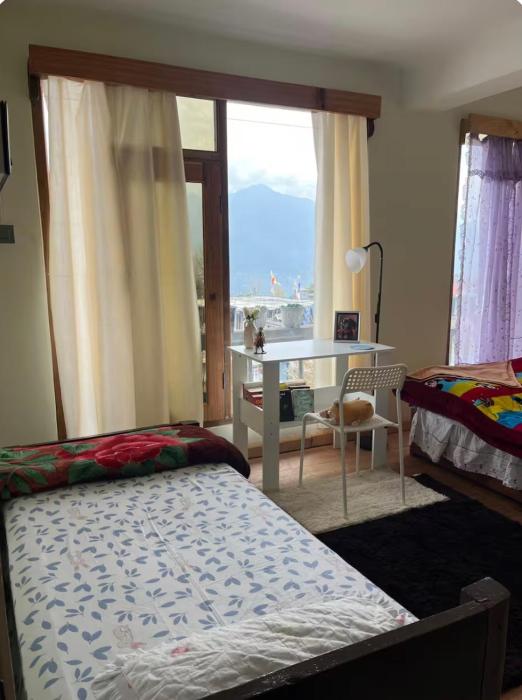 Lhamus homestay