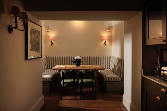 Lovely 3 bed apartment in Notting Hill