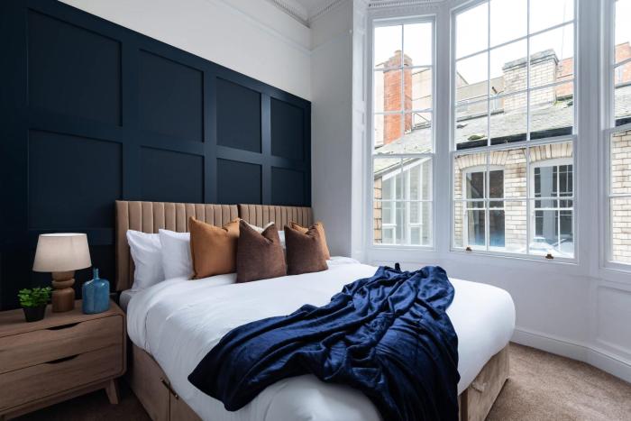 Stylish First Floor Apartment - Sleeps 4