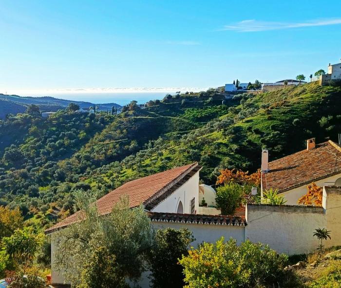 Lovely Two Bedroom Finca in Nature, near Malaga