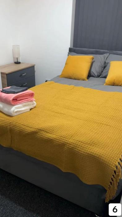 PLUS Properties Eastwood 6