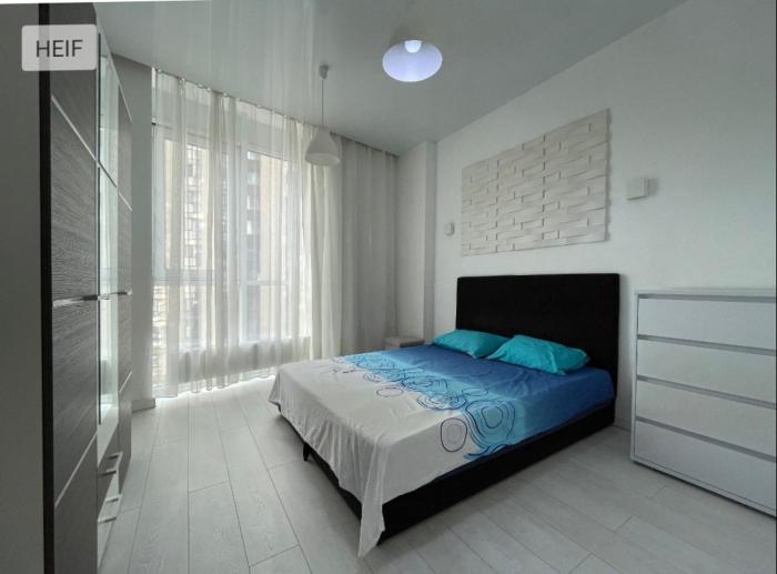 Центр 3 кв ЖК Panorama Люкс 140 белая