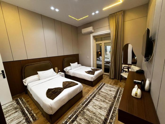Tahrir view hotel -down town