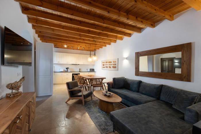 Exclusive Villa, central Lindos, private residence with stunning views of the Acropolis!