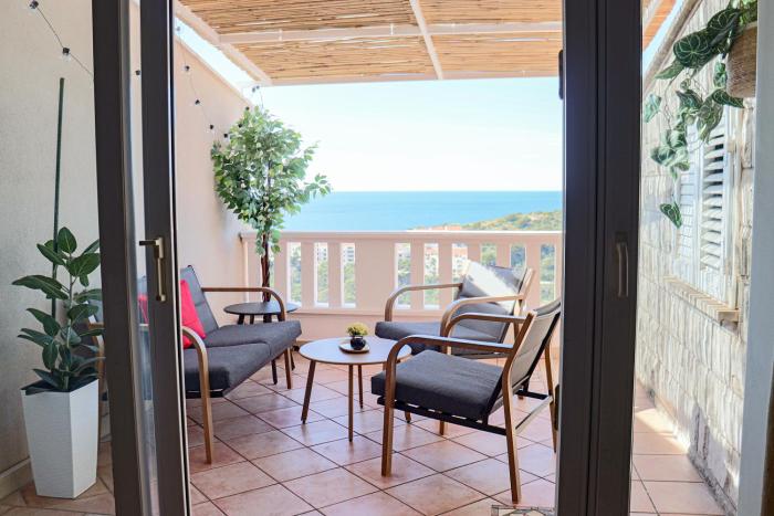 Deluxe Apartment Ren