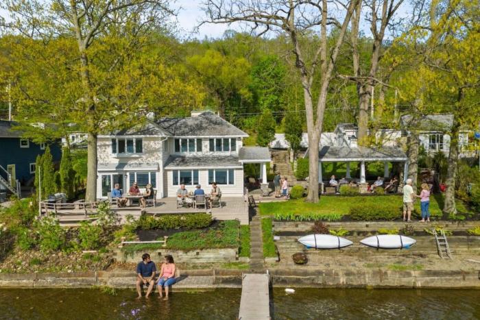 Conesus Lakefront Dock Modern Amenities