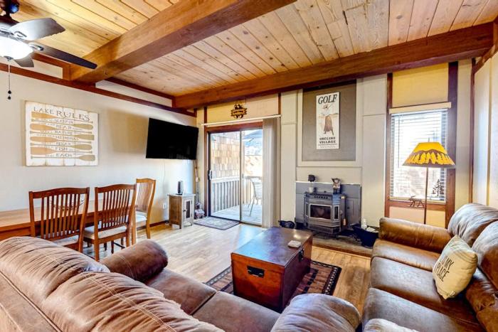 Rustic townhome in a great location with wood stove grill balcony & internet