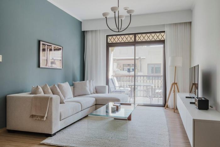 Blueground Old Town pool wd nr Burj Khalifa DXB-1601