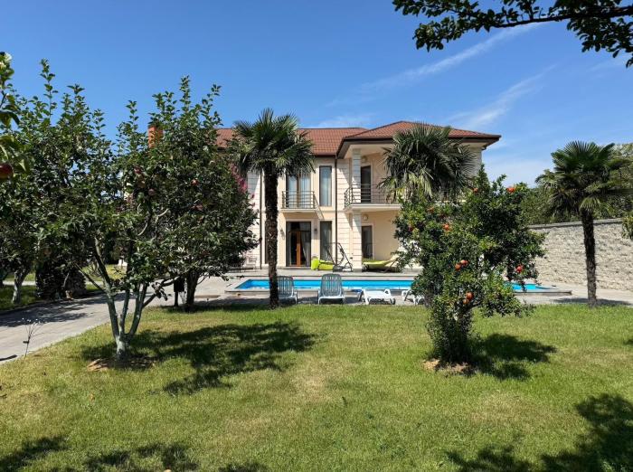 Aisi Villa