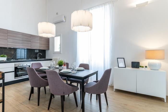 Suite 22