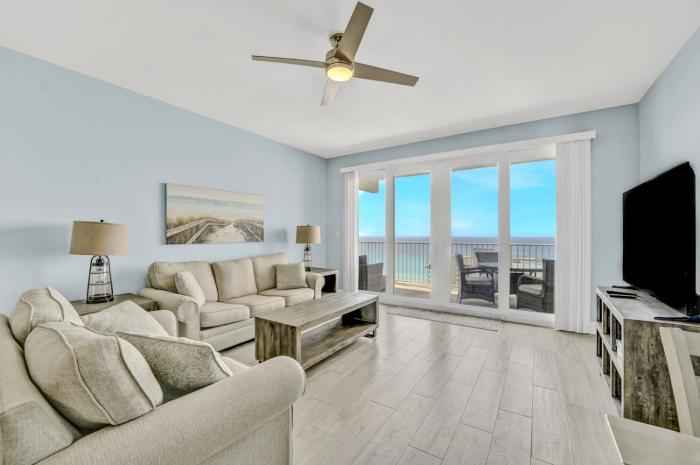 Blue Serenity at Laketown Wharf