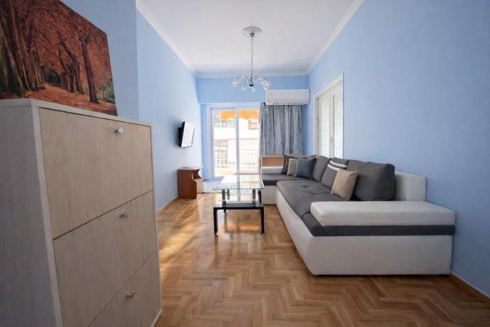 Athens Getaway - Perfect Stay for 4 by ΜΡS