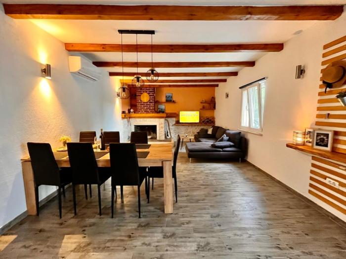 Mendula Vacation Home
