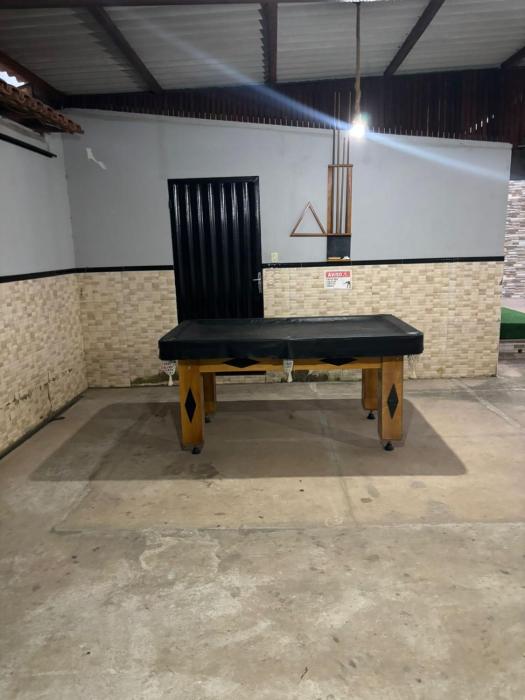 Casa com piscina e mesa de sinuca - 10min da Praia