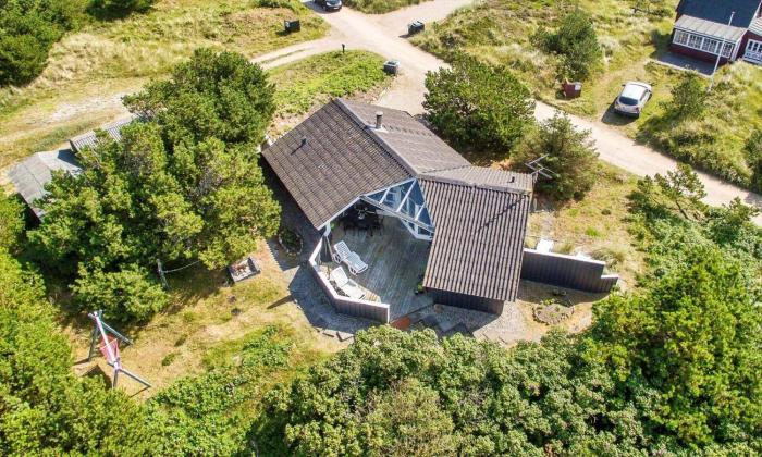 VE418-Vejers-Strand-Risvej-19