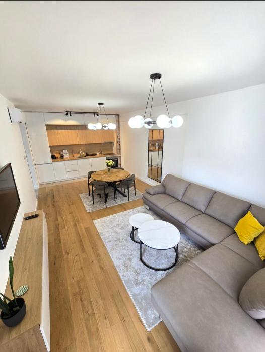 K Nest Apartment Bar
