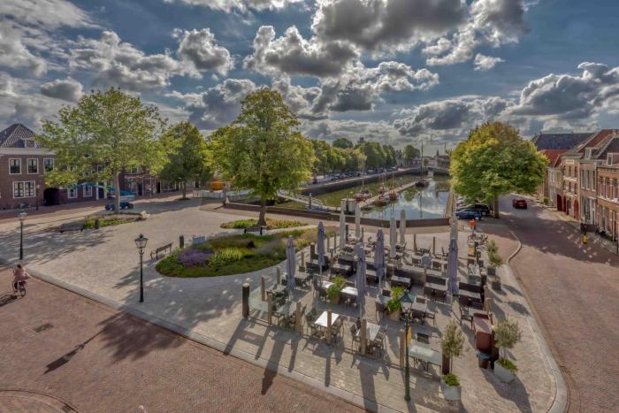 Job Baster Kraanplein - De Goudvis