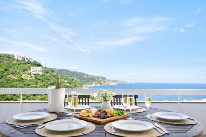 Duplex & terrace & great sea views & Private Beach