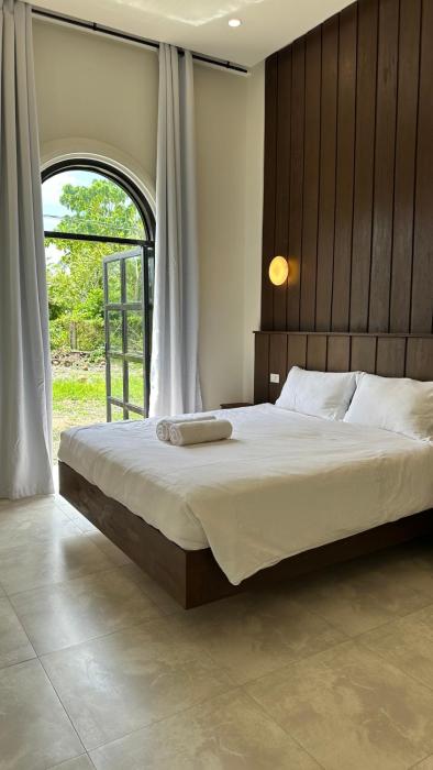 Villa Elle Private King Rooms